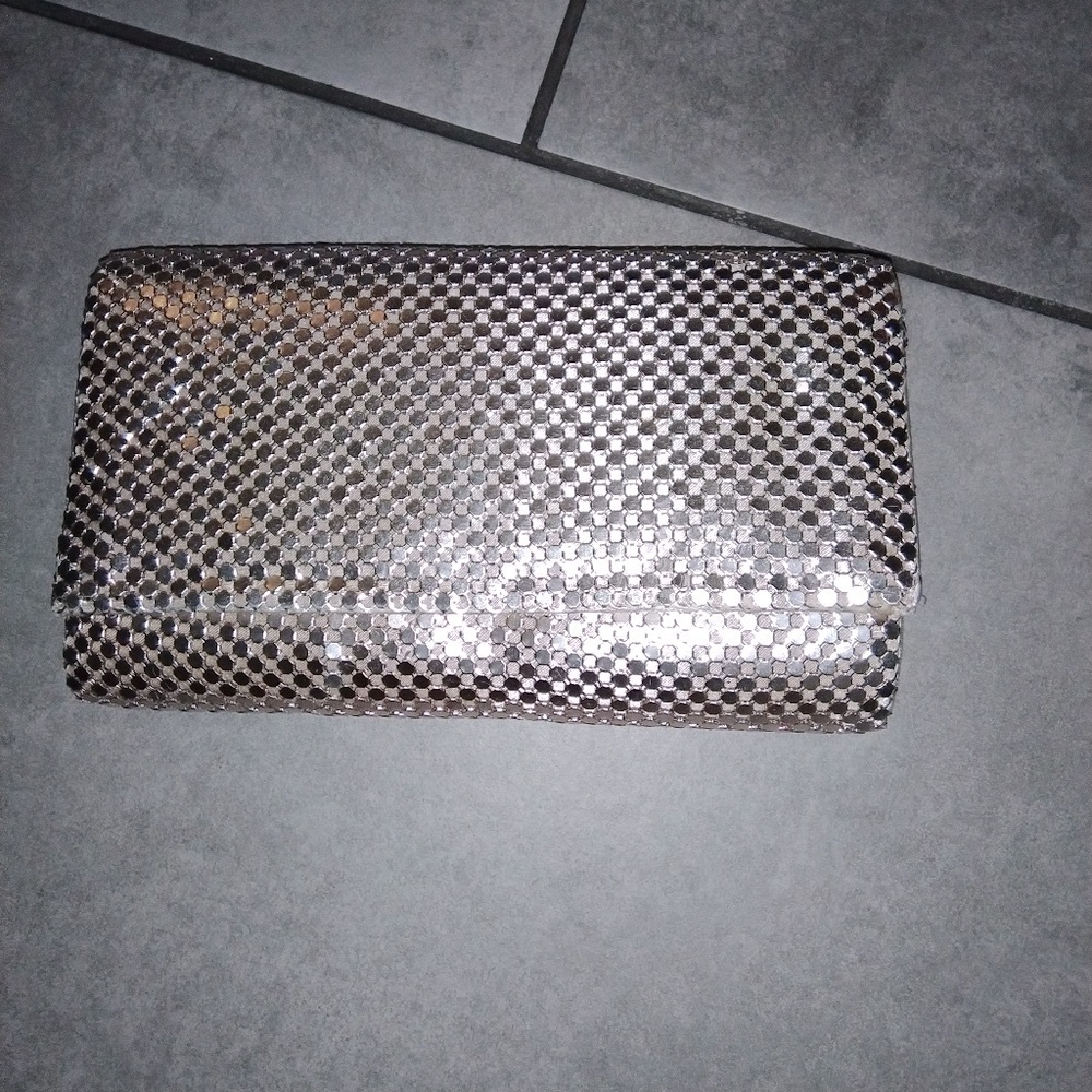 JESSICA MCCLINTOCK Metallic Mesh Clutch Champagne Evening Bag